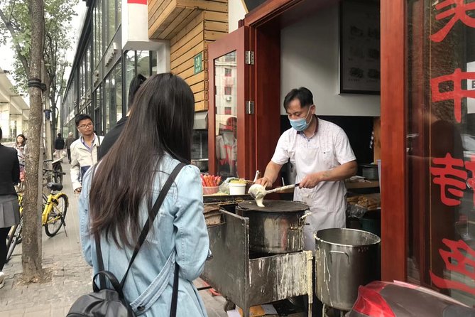 Private Tour: Beijing Hutong Night Walking and snacks Taste - Walking, timing, and practical planning