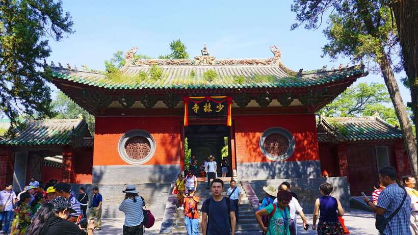 Private Tour: Longmen Grottoes, Shaolin Temple & Kungfu Show - The transfer to Shaolin Temple