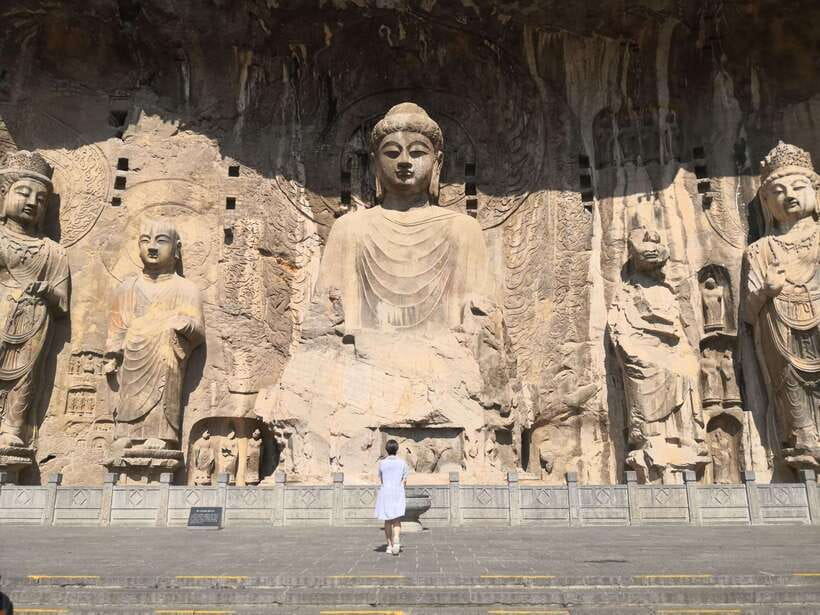 Private Tour: Longmen Grottoes, Shaolin Temple & Kungfu Show - Who will enjoy this day most?
