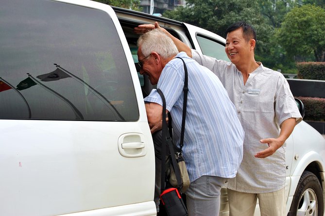 Private Transfer from Beijing Airport to Hotel with Meet & Greet - Choosing the right vehicle for your group