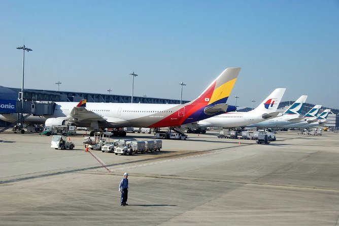Private Transfer: Hotel to Beijing International Airport - The pickup areas, from central Beijing to the Great Wall