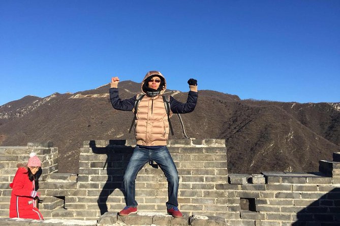 Private Transfer Service to Mutianyu Great Wall with VIP Pass - Adding a guide for history and family help