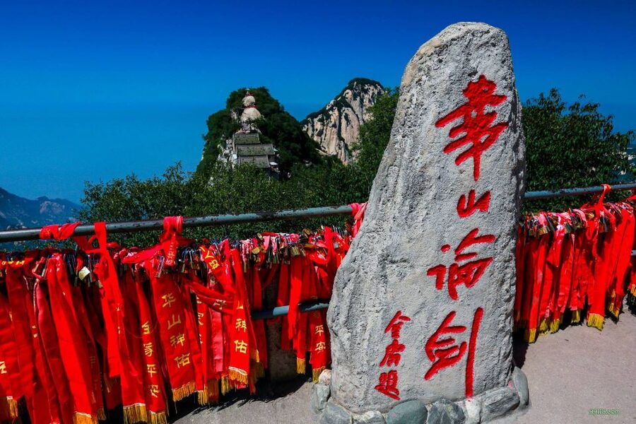 Private Xian Mt. Huashan Adventure Tour: Explore in Your Own - What the $180 price really buys