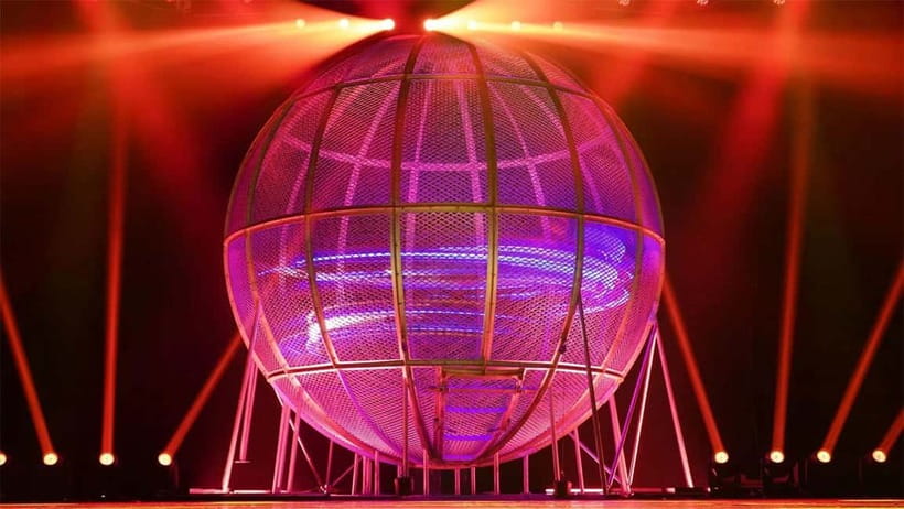 Red Theater Beijing Acrobatic Show Tickets With Option - Why the one-hour format works in Beijing