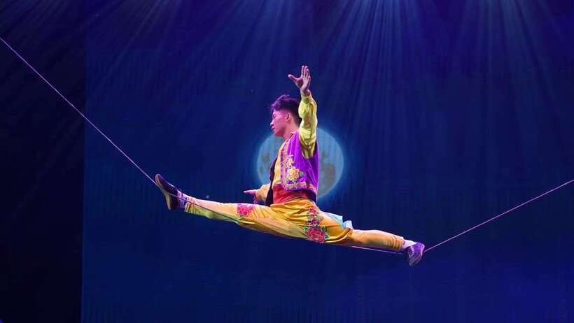Red Theatre Beijing Acrobatic Show Tickets - Seating can shape the quality of the evening