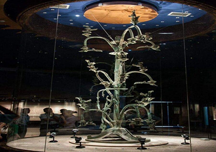 Sanxingdui Museum Small Group Tour with Optional Panda Base - Meeting at IFS and getting out of Chengdu