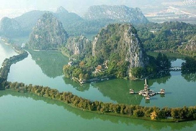 Seven Star Crag and Dinghu Mountain private day tour from Guangzhou - Dinghu Lake adds a quiet hour