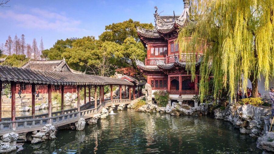 Shanghai: 4-Hour Guided City Highlights Tour - The guides make the difference