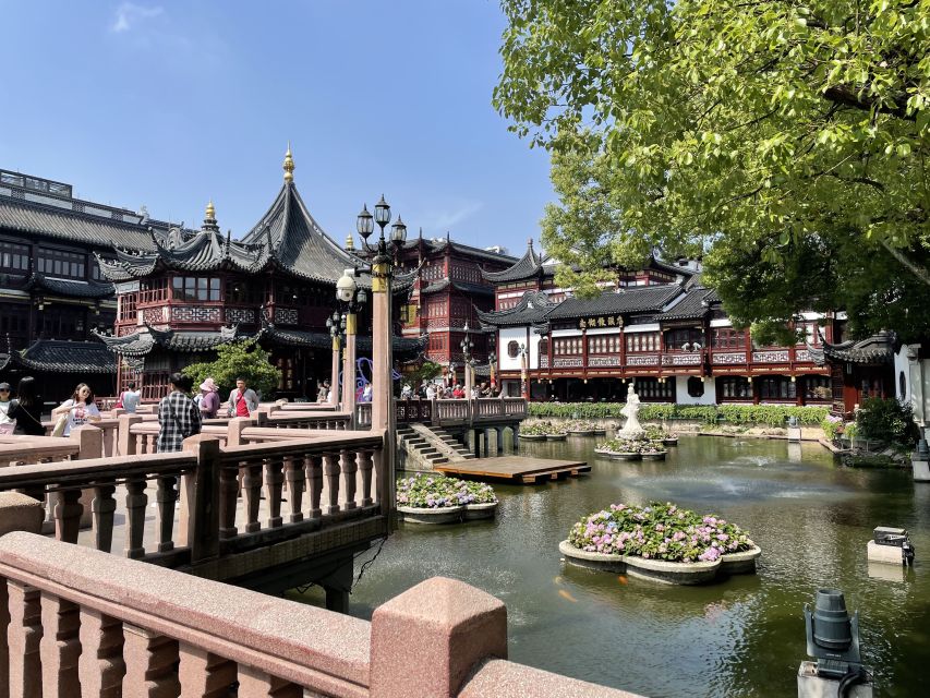 Shanghai: 8-Hour Guided Tour of Old and New City Highlights - Jade Buddha Temple and everyday worship
