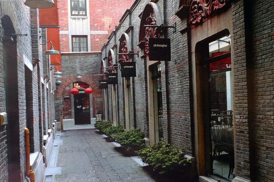Shanghai: 8-Hour Private City Tour - People’s Square and the French Concession