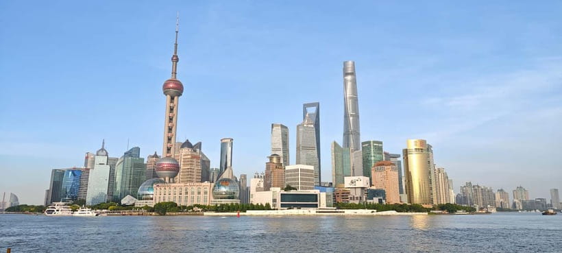 Shanghai: After Dark Dinner and Huangpu River Night Cruise - Adding Shanghai Tower or the Oriental Pearl
