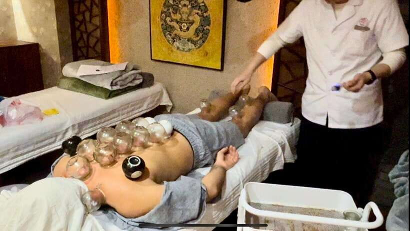 Shanghai:Authentic Chinese Body/Foot Massage, Hair& Head SPA - Bonnie’s role makes the booking easier
