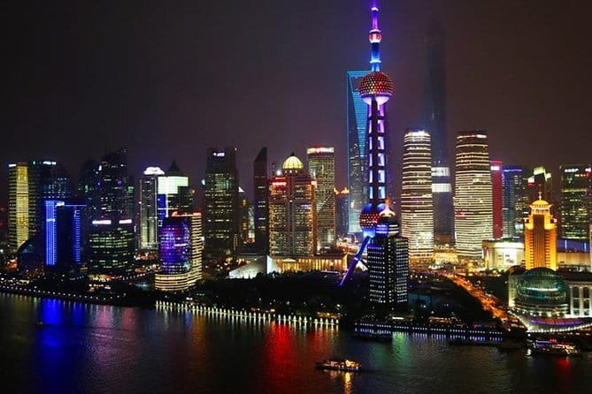 Shanghai bar hopping tour in the former french concession - Who will get the most from this experience
