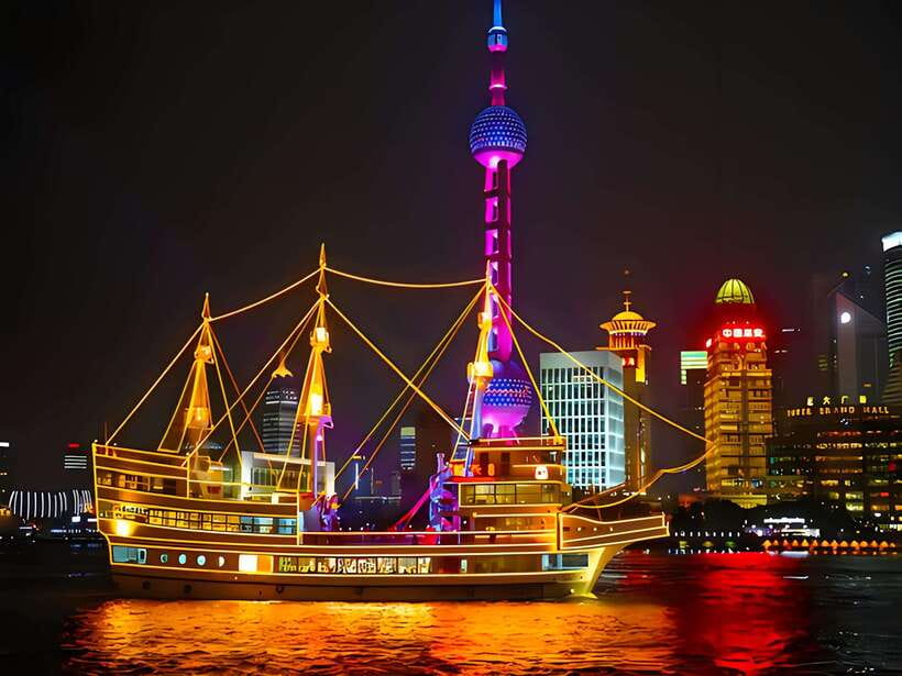 Shanghai By Night: Amazing River Cruise and Hot Pot Dinning - Why this evening works so well in Shanghai