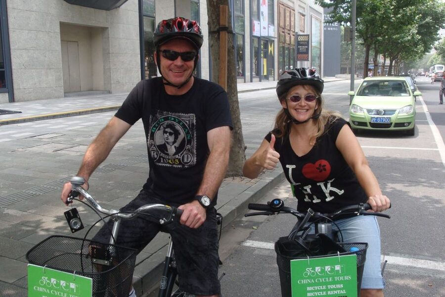 Shanghai: Half-Day Biking and Local Food Tour - Local food stops that are more than decoration
