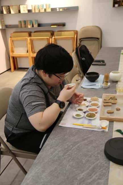 Shanghai: Hands-on Incense Tablet Making Class - Entering the yellow historic villa