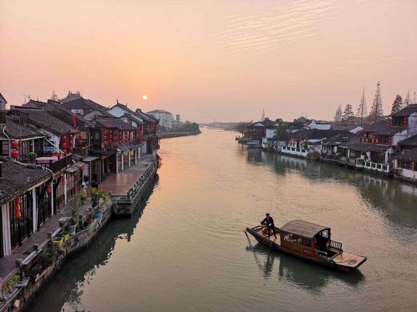 Shanghai Highlights and Zhujiajiao Water Town Private Tour - Zhujiajiao is the day’s real change of scene