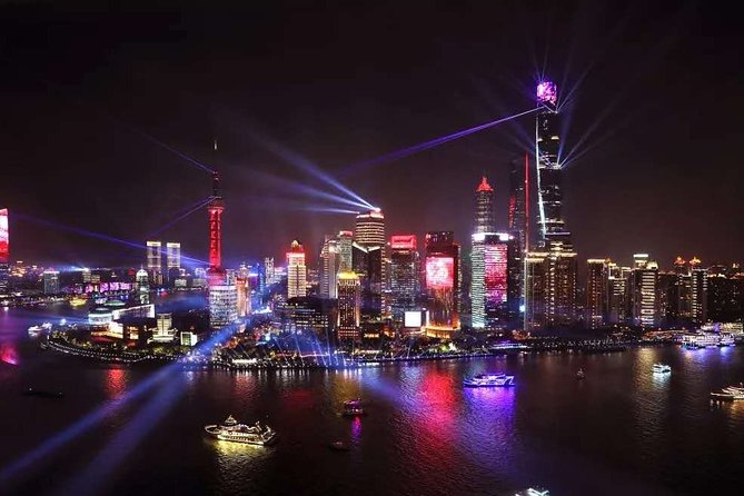 Shanghai Huangpu River Night Cruise with Buffet Dinner - Choosing the private guide option