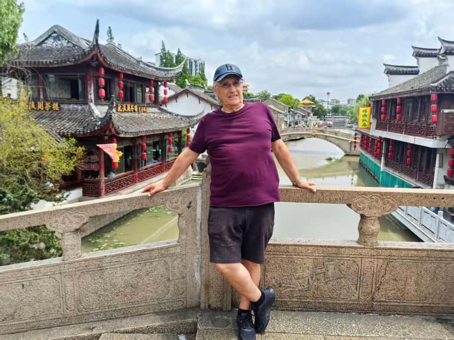 Shanghai Must-See and Foodie Test Bike Tour( Day & Night) - Starting in the Former Concession streets