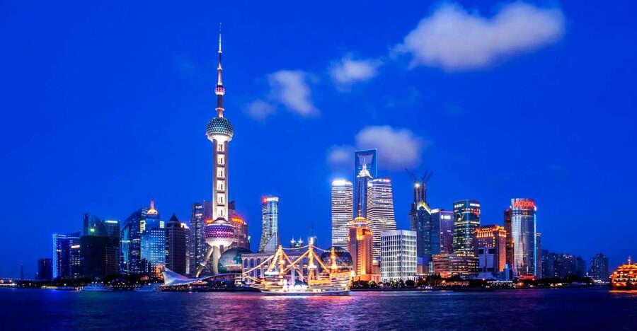 Shanghai: Night River Cruise Tour with Xinjiang Style Dining - Boarding the boat and finding the best view