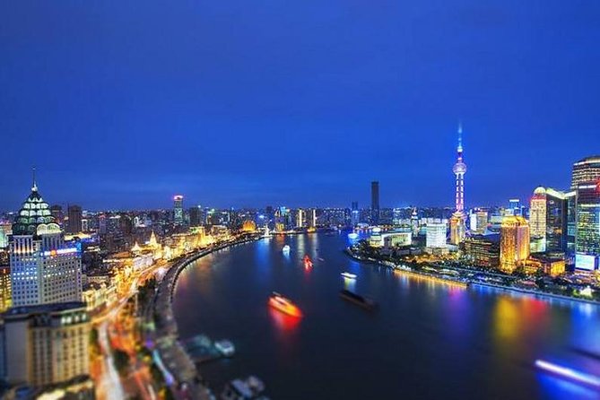 Shanghai Night River Cruise VIP Seating with Private Transfer and Dinner Option - Boarding the boat without the usual confusion