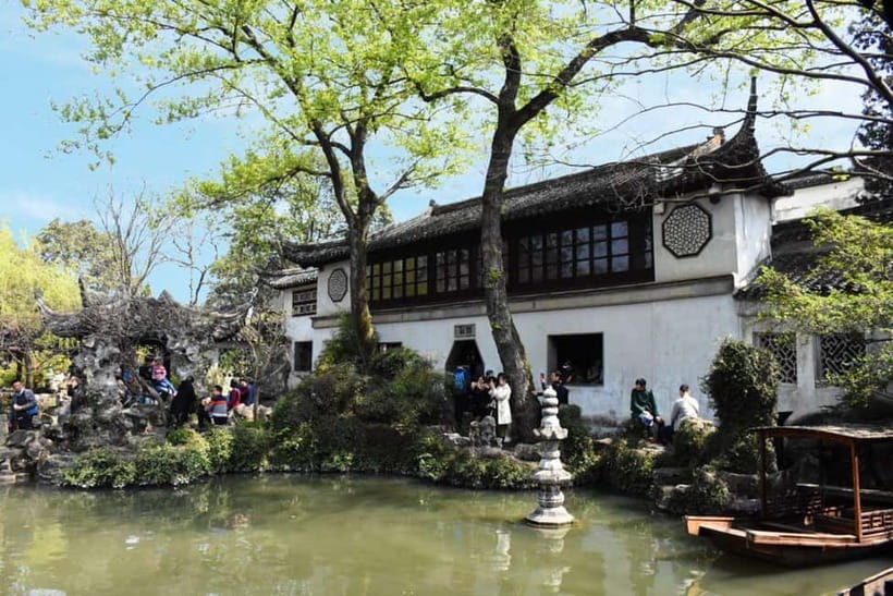 Shanghai: Private Day Tour to Suzhou by Bullet Train - Suzhou silk and the working side of tradition
