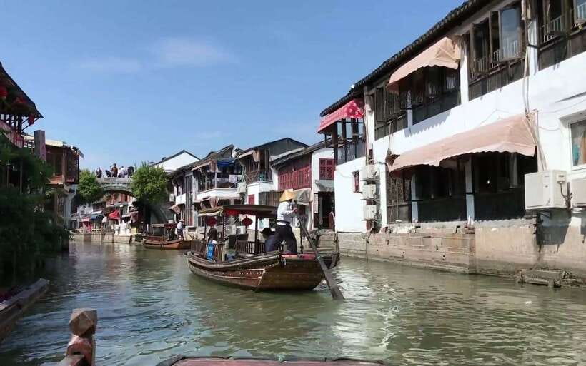 Shanghai: Private Shanghai & Zhujiajiao Tour with Lunch - Who should book this Shanghai day tour?