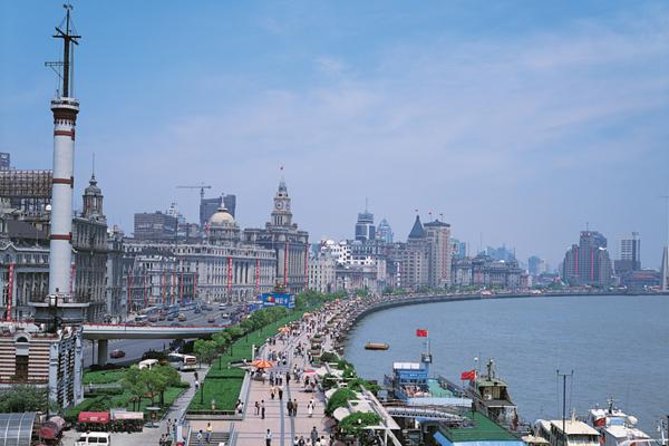 Shanghai Pudong Airport Private One-Way or Round-Way Transfer in English Service - Meeting your driver after baggage claim