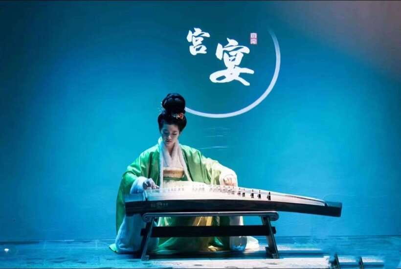 Shanghai: Royal Banquet with Chinese Cultural Performance - What the Historical Scenes Add