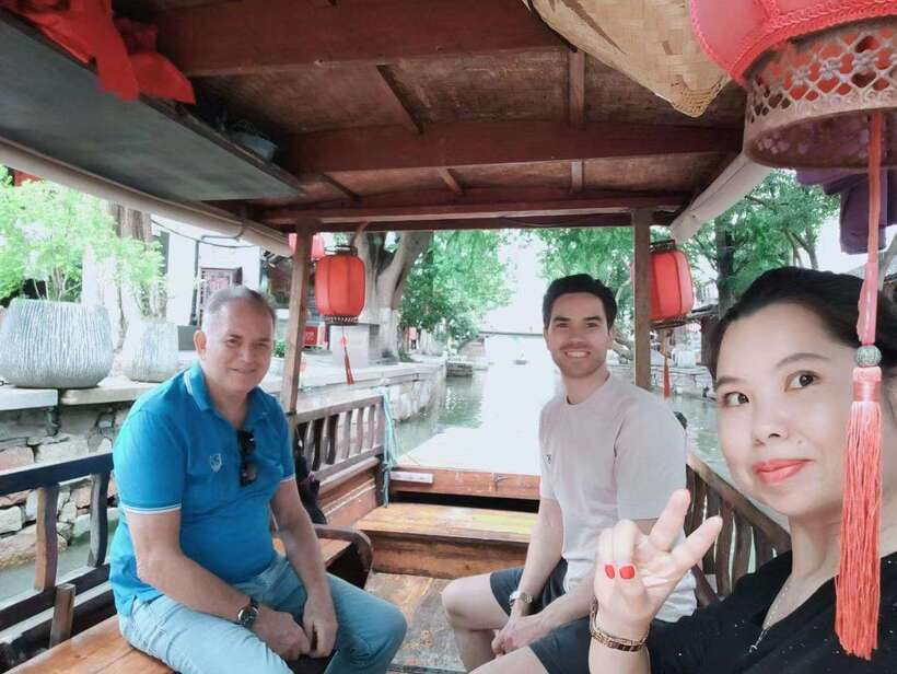Shanghai: Zhujiajiao Private Tour w/ Boat Ride & Garden - Why Zhujiajiao makes a good break from Shanghai