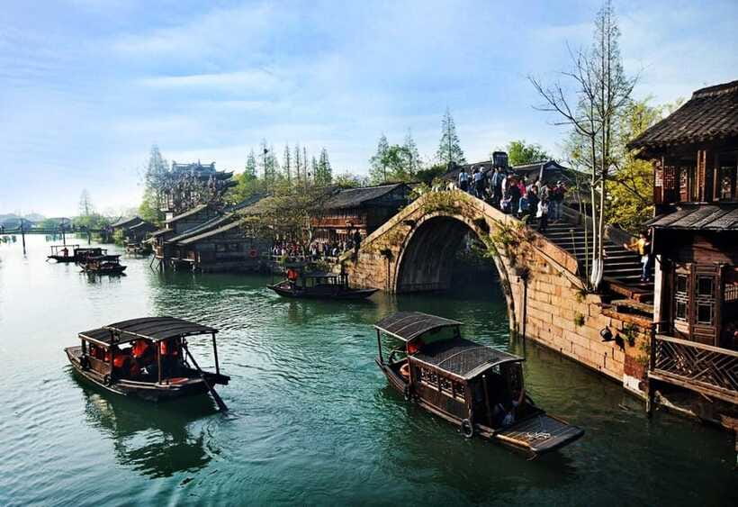 Shanghai: Zhujiajiao Private Tour w/ Boat Ride & Garden - What the five-hour format feels like