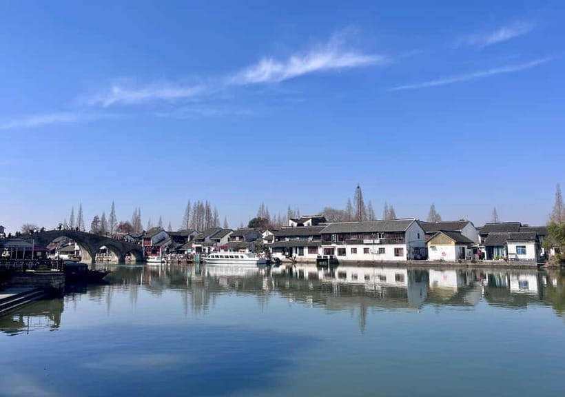 Shanghai: Zhujiajiao Water Town with Calligraphy Experience - Kezhi Garden and its quiet ponds