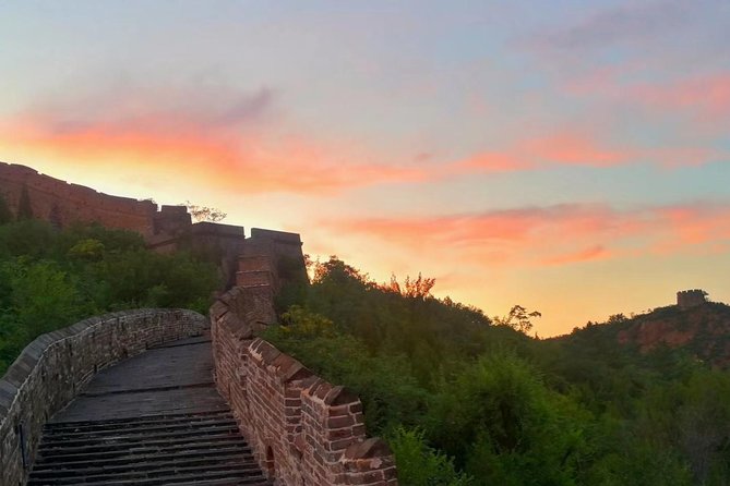 Small-Group 1-day Jinshanling Great Wall 6km Hiking tour - The two-hour drive to the wall