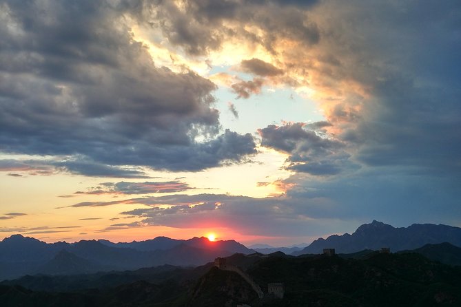 Small-Group 1-day Jinshanling Great Wall 6km Hiking tour - Who should choose this Great Wall day trip
