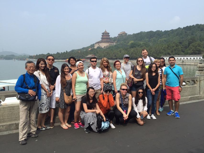Small-Group Beijing City Highlights Tour With Lunch - Lunch at a local Chinese restaurant