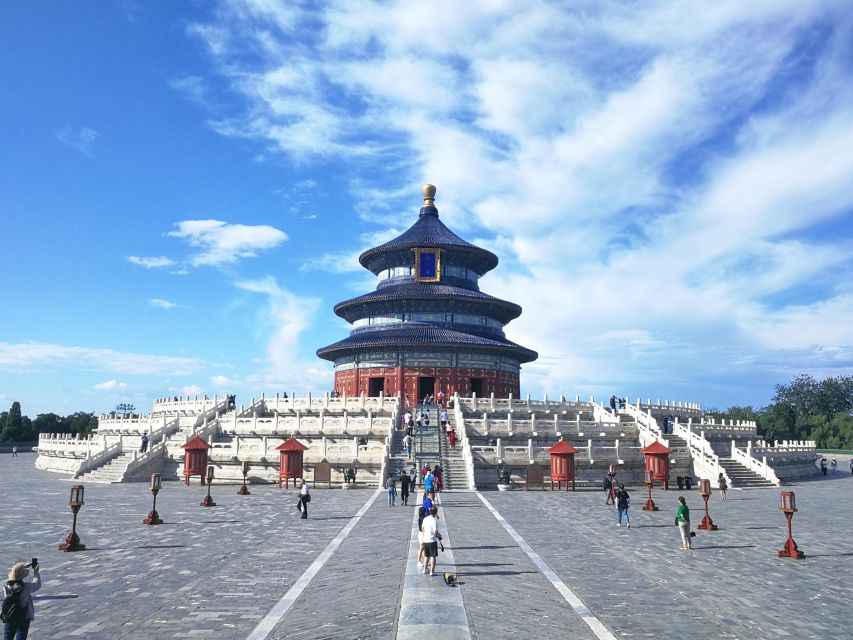 Small-Group Beijing City Highlights Tour With Lunch - The pearl, silk, and medicine stops