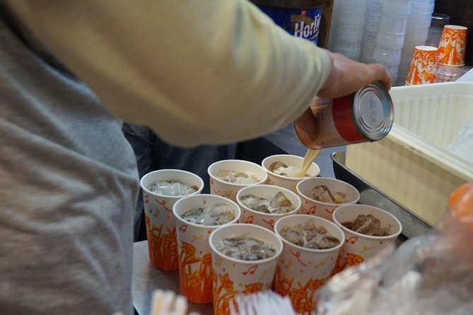 Small-Group Hong Kong Island Food Tour - Tea, preserved sweets, and Graham Street Market