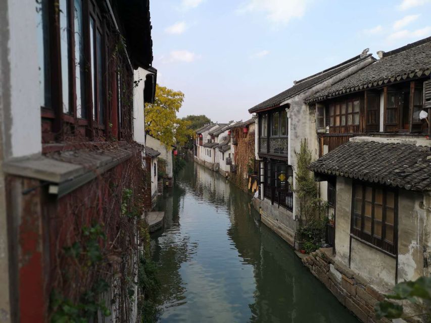 Su Zhou and Zhou Zhuang Water Village Day Tour - Leaving Shanghai for Suzhou