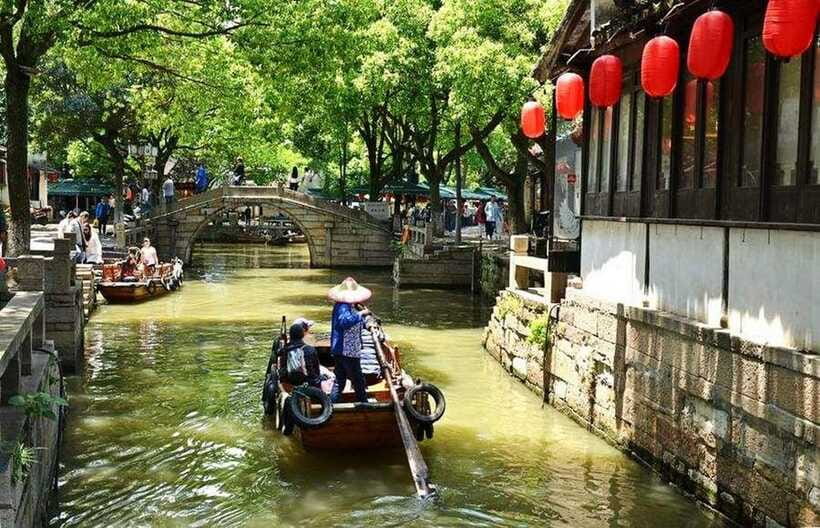 Suzhou and Tongli Water Town Private Day Trip from Shanghai - Choosing one of Suzhou’s famous gardens