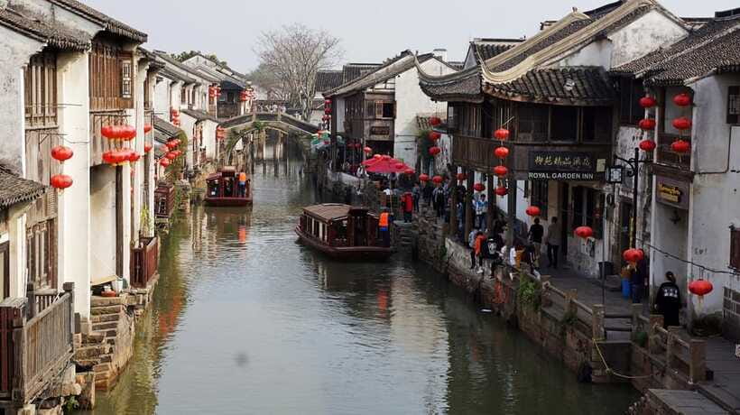 Suzhou and Zhujiajiao Private Guided Day Trip from Shanghai - Guides make the difference