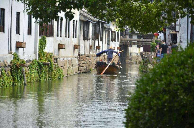 Suzhou Private Guided Day Trip from Shanghai by Bullet Train - Tiger Hill and the leaning pagoda