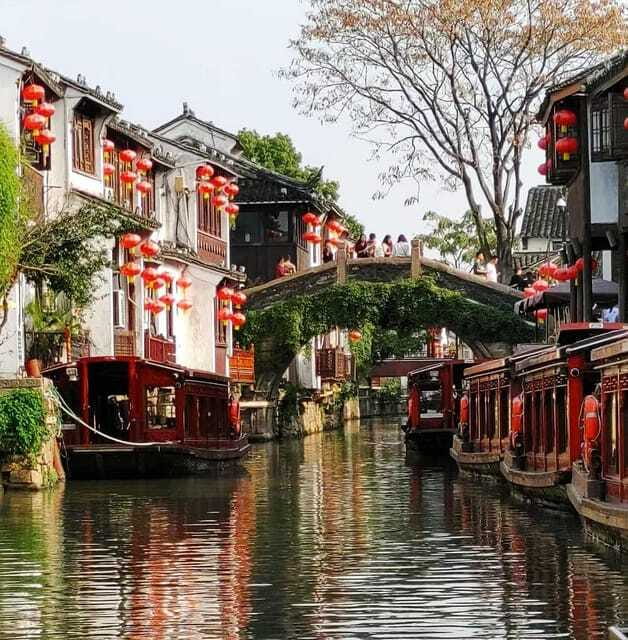 Suzhouand Zhouzhuang Private Guided Day Trip from Shanghai - A local lunch before Suzhou