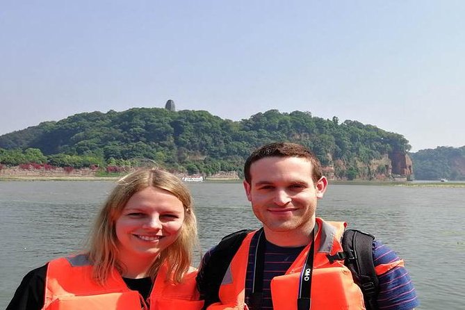 Tea Village in lost Town and Buddha 1 day tour - A slow walk through old Leshan