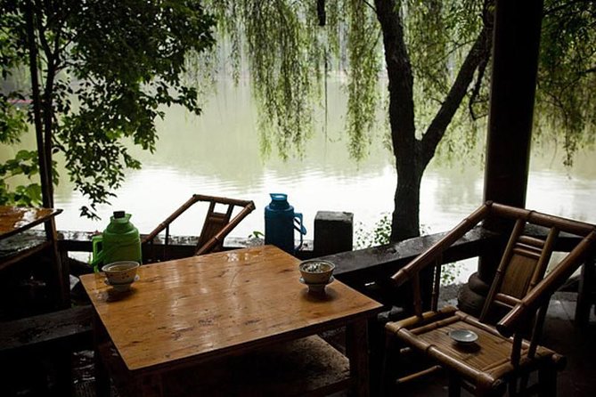 Ticket reservation for Chengdu Giant Panda Breeding Base - Crowds, baby pandas, and realistic expectations