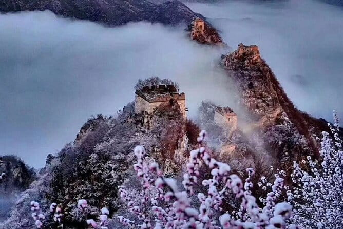 VIP Hiking Adventure Tour for Jiankou Great Wall - The Downhill Route and the Long Walk