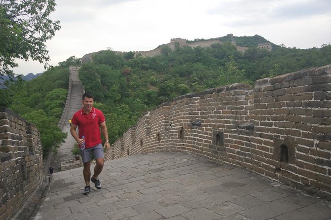 VIP Pass Beijing Mutianyu Great Wall All-Inclusive Day Tour - Meeting your driver at PEK or Daxing