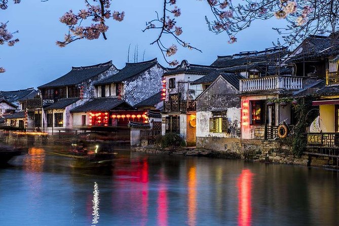Wuzhen and Xitang Water Town Private Full Day Trip from Shanghai with Lunch and Dinner - Riverside dinner with help ordering local food