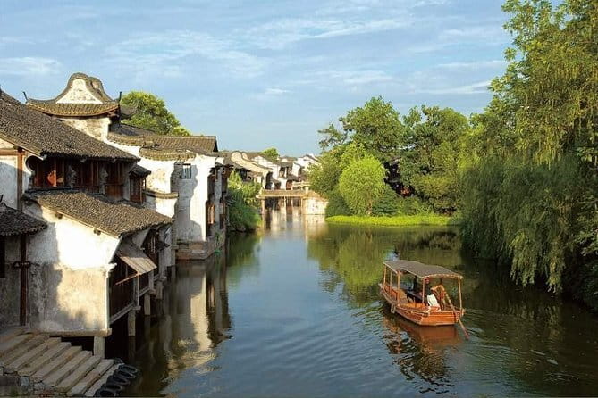 Wuzhen Water Town Self-Guided Tour with Private Transfer from Hangzhou - Why Wuzhen works well as a Hangzhou day trip