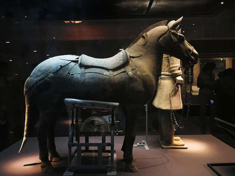Xi'an: Terracotta Army Mini Group or Private Tour - The short break and return journey