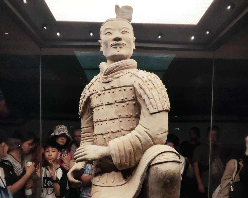 Xi'an: Terracotta Army Museum Group Tour - Lunch and the local Xi’an food stop